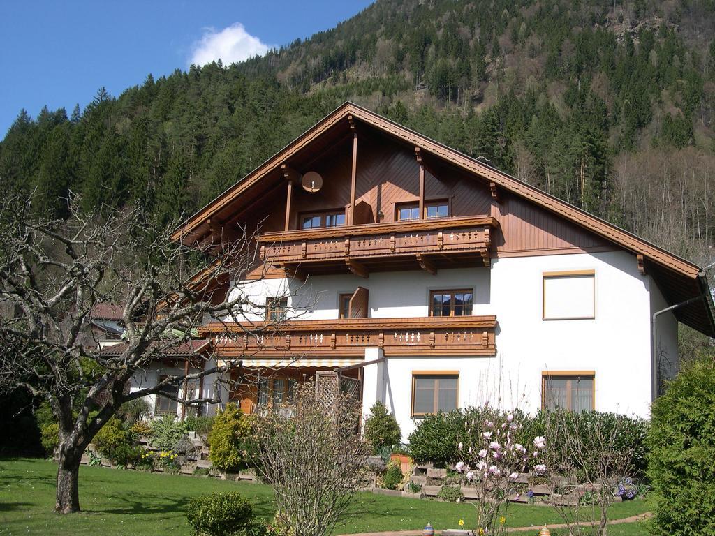 Landhaus Gailer Treffen Exterior photo